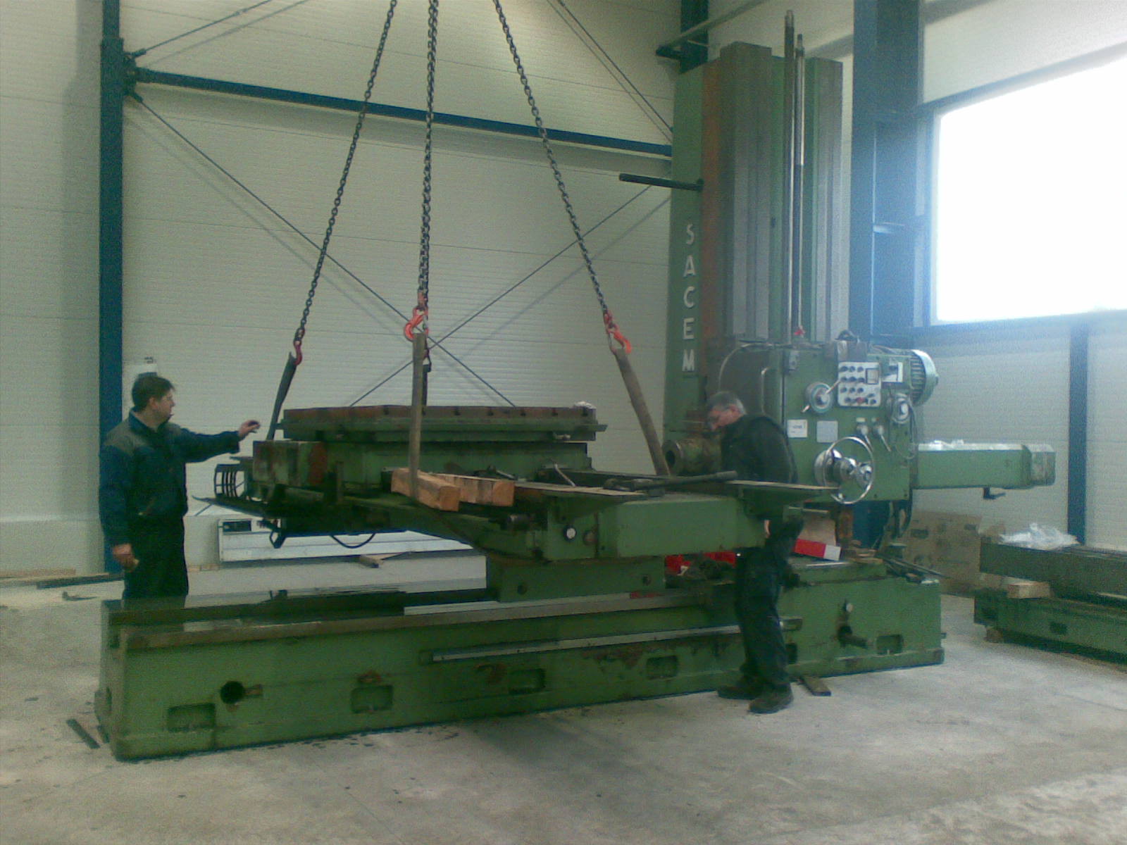 Ipari gép felújítás után