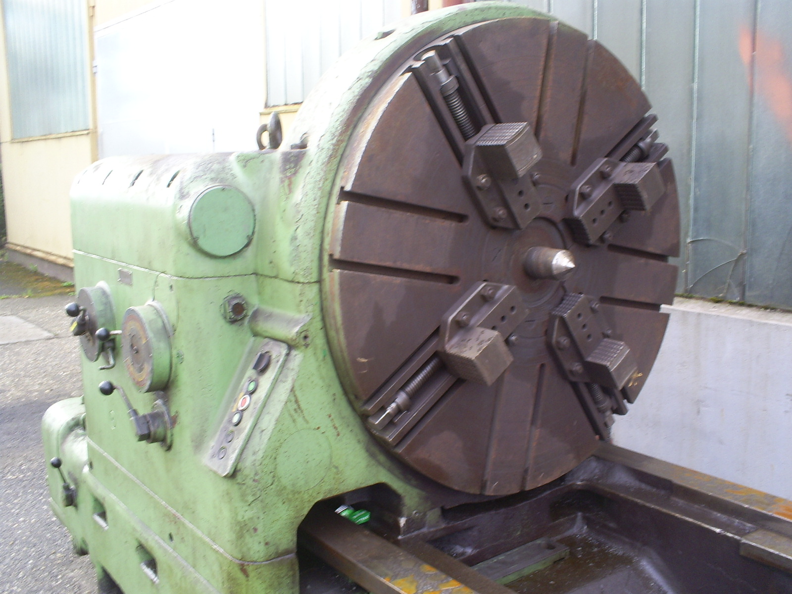 Gépjavítás munkadarabbal